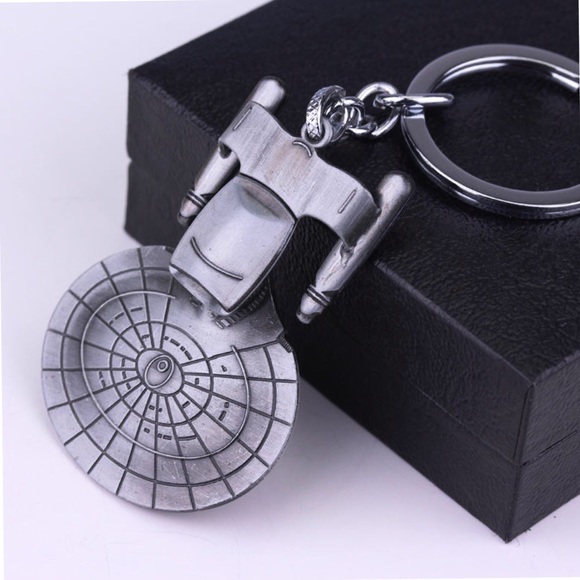 Star Trek Starship Enterprise Key Chain - Picture 3 of 3